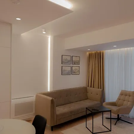 Belleview 8 * Tirana