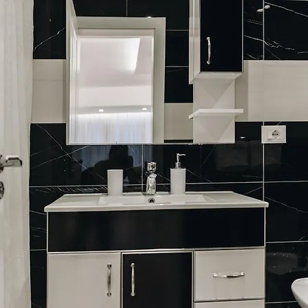 Elrea Living Apartman *