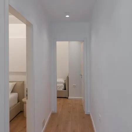 아파트 Elrea Living