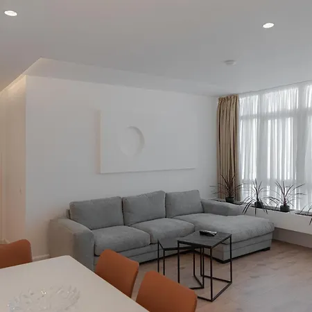 Belleview 8 アパート *