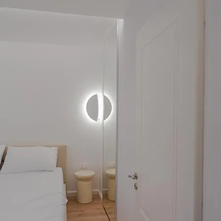 Belleview 8 Apartment
