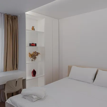 Elrea Living 아파트 *