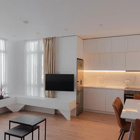 아파트 Elrea Living *