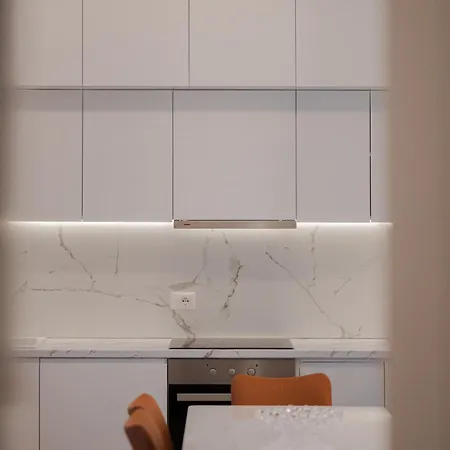 Διαμέρισμα Elrea Living 3br View *