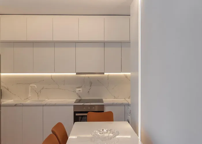 Belleview 8 * Tirana