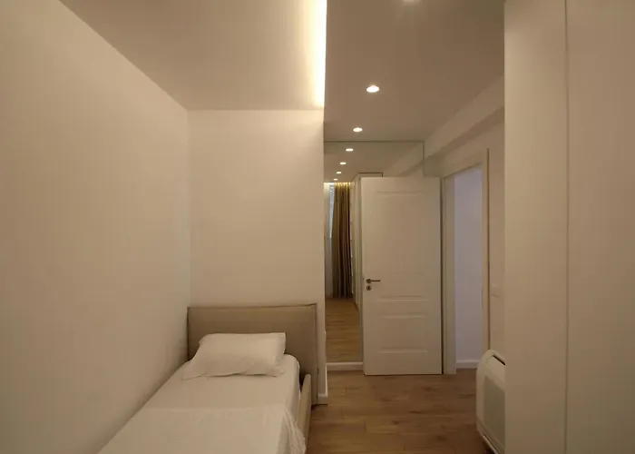 Belleview 8 * Tirana